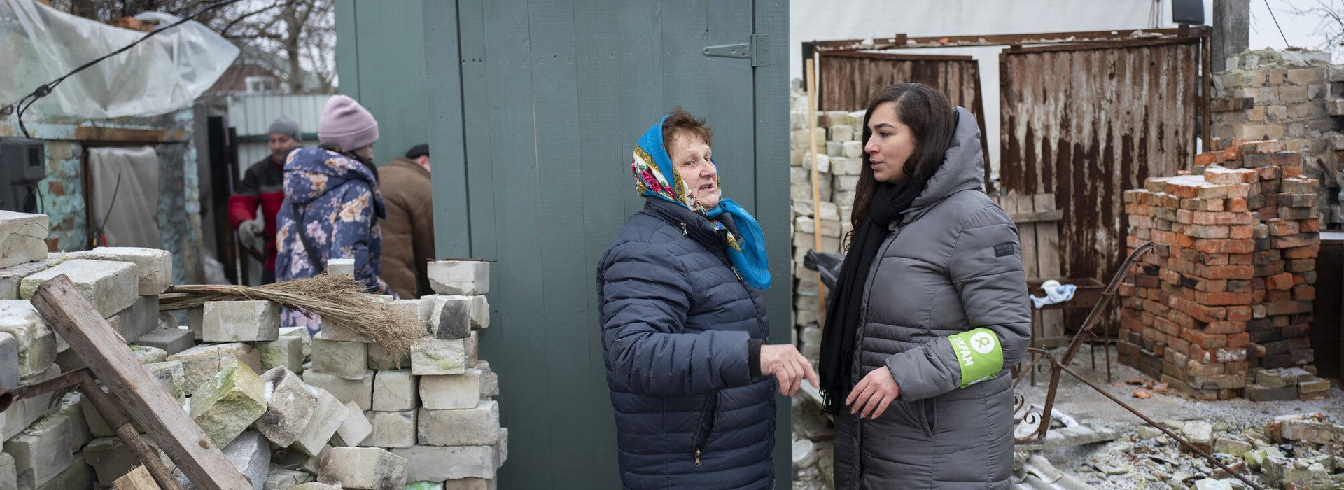 樂施會向在烏克蘭遭受砲擊和轟炸而受損的社區運送廁所