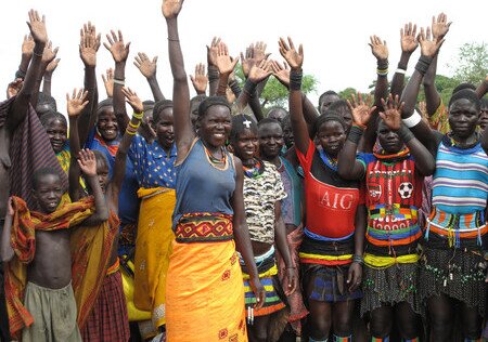 The Power of People against Poverty - 图像