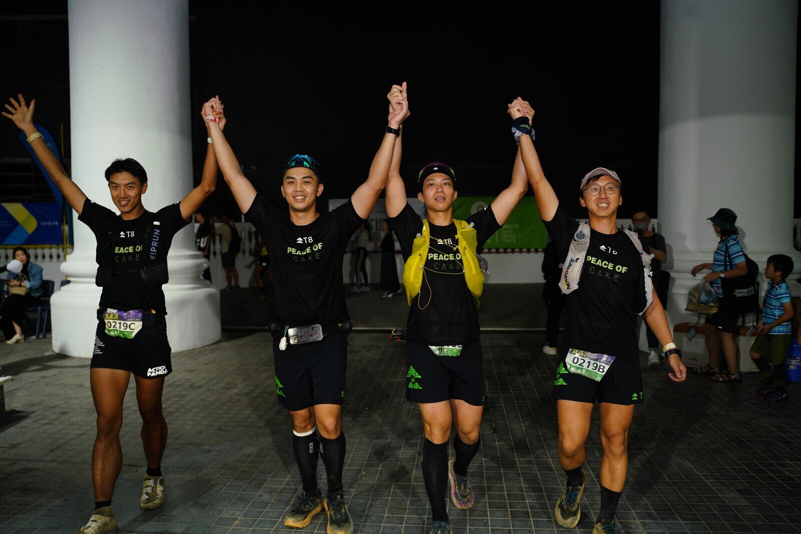 Artist James Ng and Alvin Ng Fu Kiu participated in Oxfam Trailwalker for the second consecutive year.