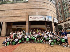 「乐施米义卖大行动2025」于5月期间在澳门多区设立义卖米档，气氛热烈，市民踊跃支持。