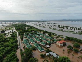 Cyclone Idai hit landfall on the night of 14-15 March causing extensive damage in Zimbabwe, Malawi and Mozambique with homes, agricultural land completely wiped out in some areas. (Photo: Sergio Zimba/Oxfam)