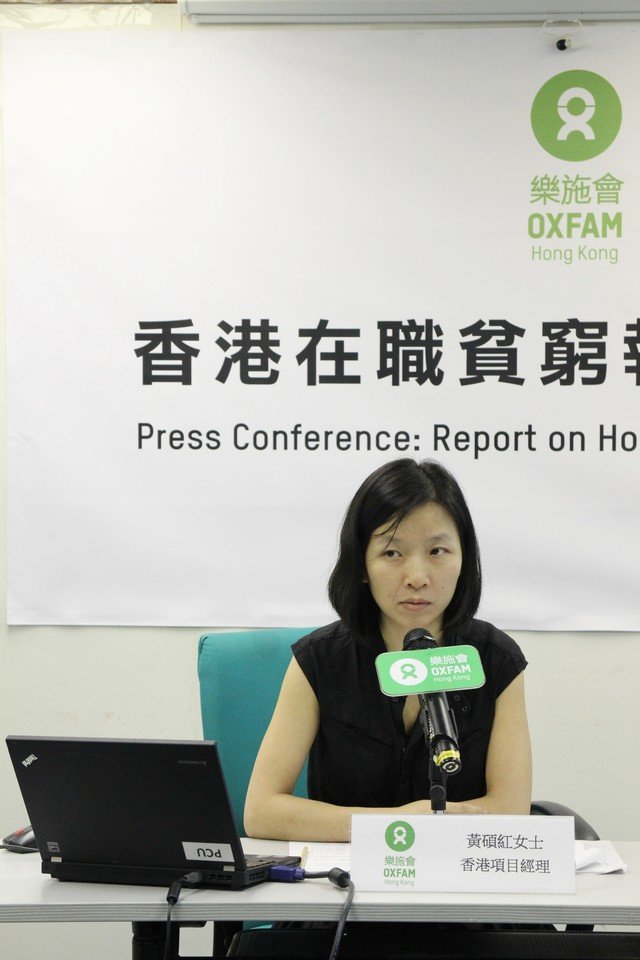 樂施會香港項目經理黃碩紅表示，2014年逾半在職貧窮戶每月收入低於相應人數住戶的平均綜援水平。
