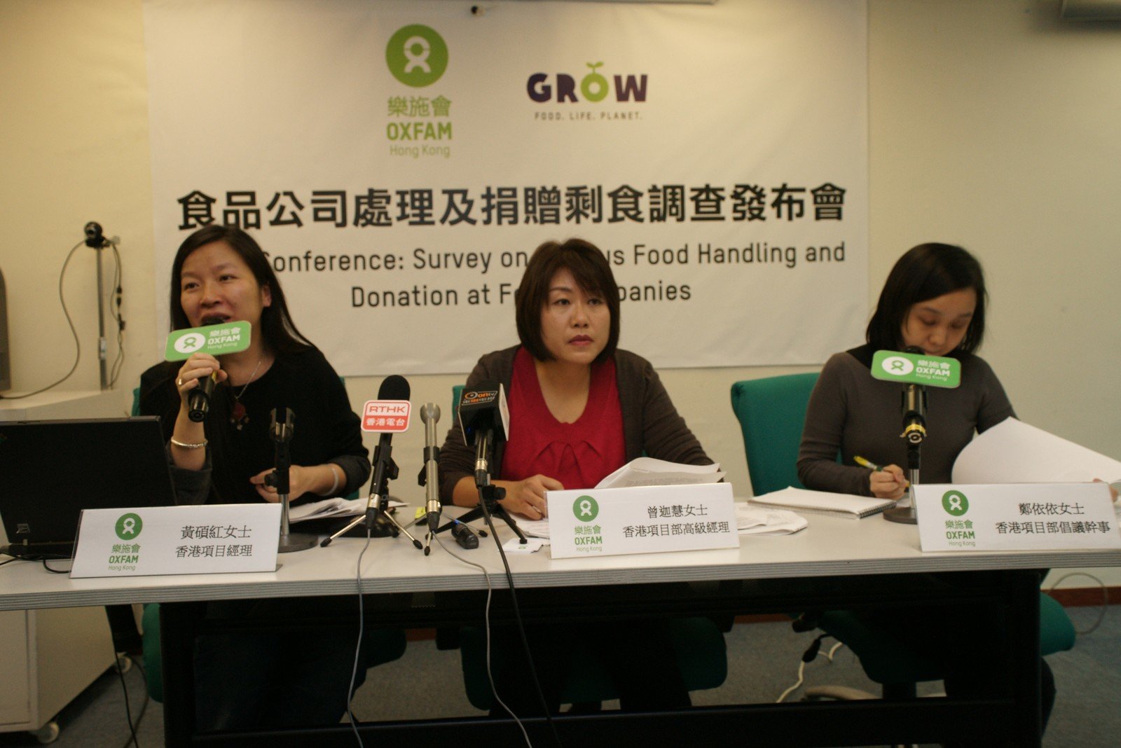 (From left) Oxfam Hong Kong Programme Manager Wong Shek-hung, Hong Kong Programme Unit Senior Manager Kalina Tsang and Hong Kong Programme Campaigns Officer Debby Cheng Yi-yi said 90.4 per cent of the food companies that responded to the survey did not donate their surplus food to food banks or charities. Of these, 67 per cent said the reason was because they were worried about product liability issues.