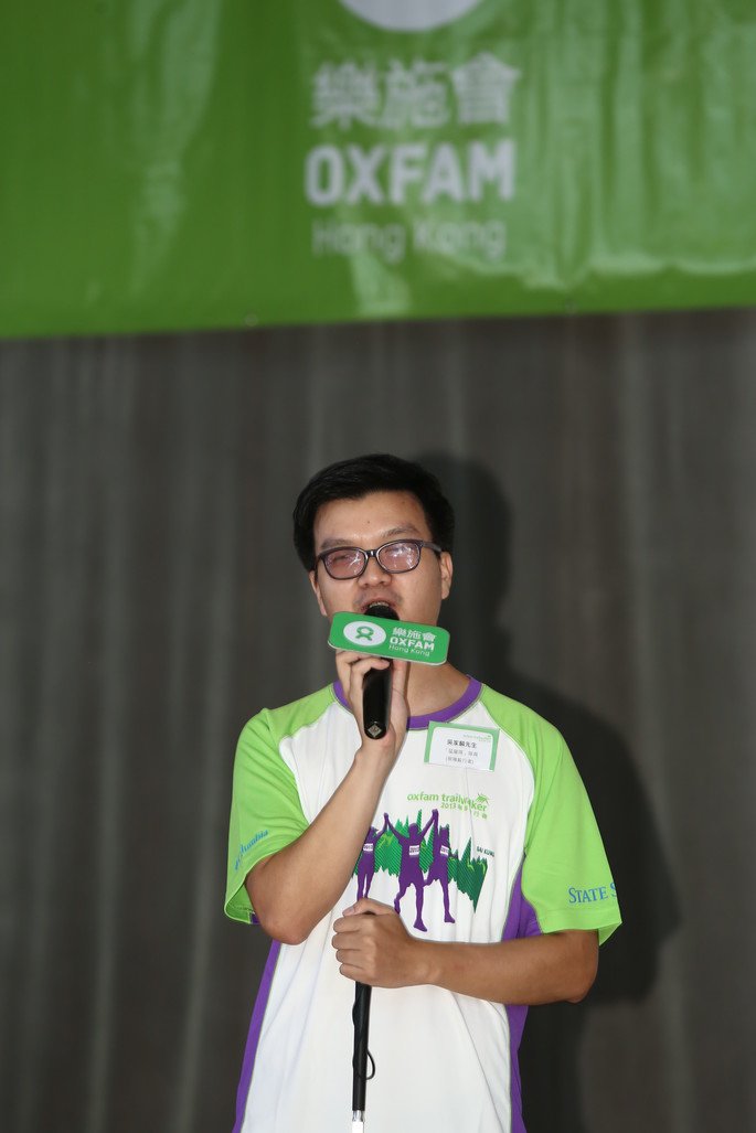 A group of visually and hearing-impaired athletes formed two teams called “Fearless Dragon” and participated for the first time in Oxfam Trailwalker. Team member Galant Ng joined the briefing session today, expressing their target to finish the trail in 30 hours.