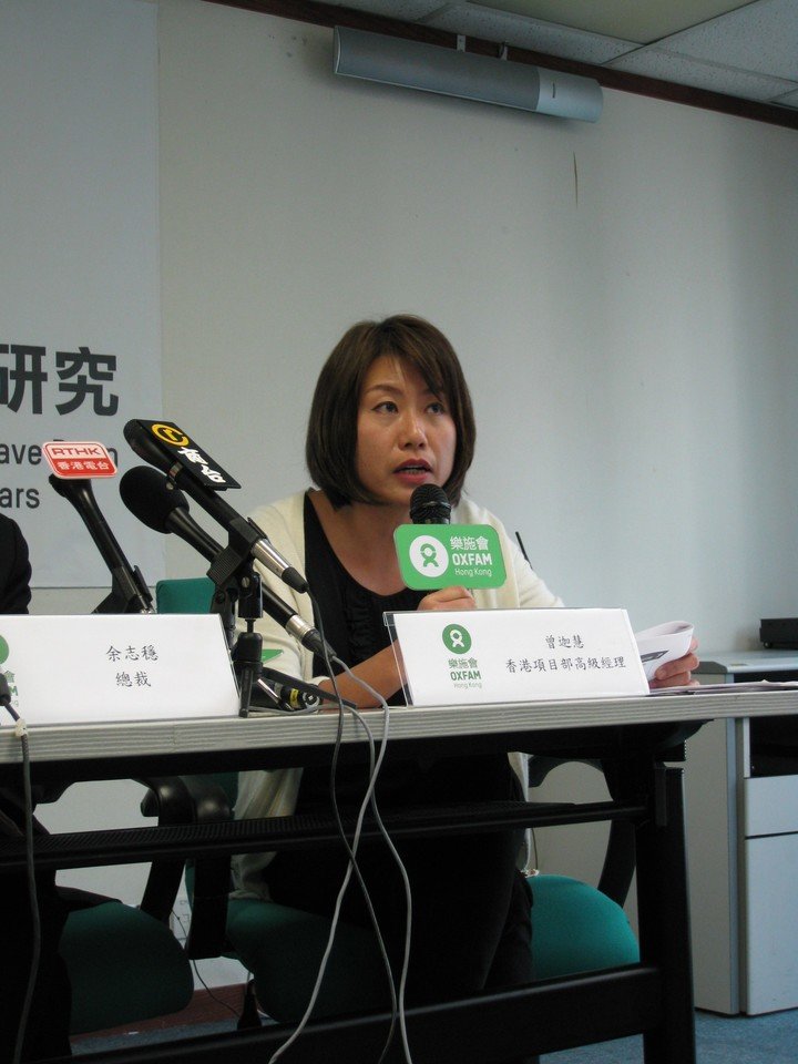 Kalina Tsang, Senior Manager of the Hong Kong Programme Unit, suggested that the government should take immediate action, such as provide rental subsidy and temporary housing, to relieve the hardship of poor families renting private housing In the long run, production of public housing units needs to be increased.