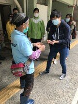 Health In Action volunteers showed cleaners the seven steps of hand washing.