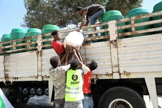 樂施會運送物資到埃塞俄比亞包括肥皂、水盆