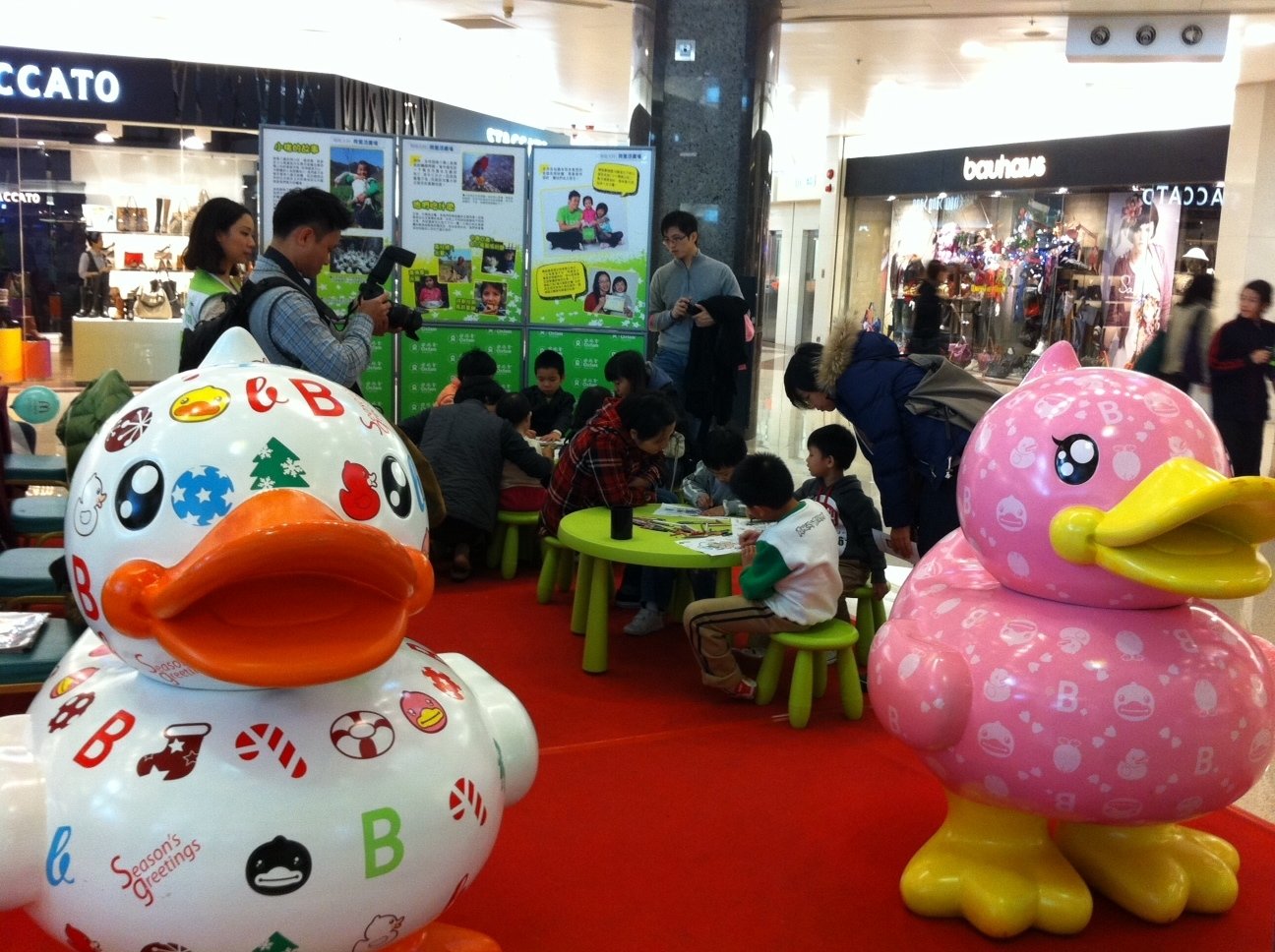 Oxfam Hong Kong & B.Duck Coloring activities and exhibitions